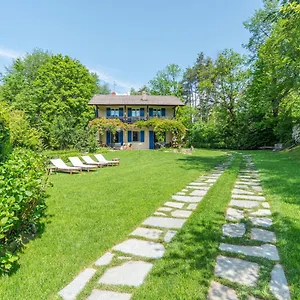 Villa Lovely With Huge Garden Surrounded By Nature